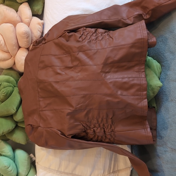 Leather Jacket - Picture 2 of 4